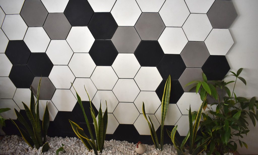 sáng tạo với gạch ốp tường lục giác